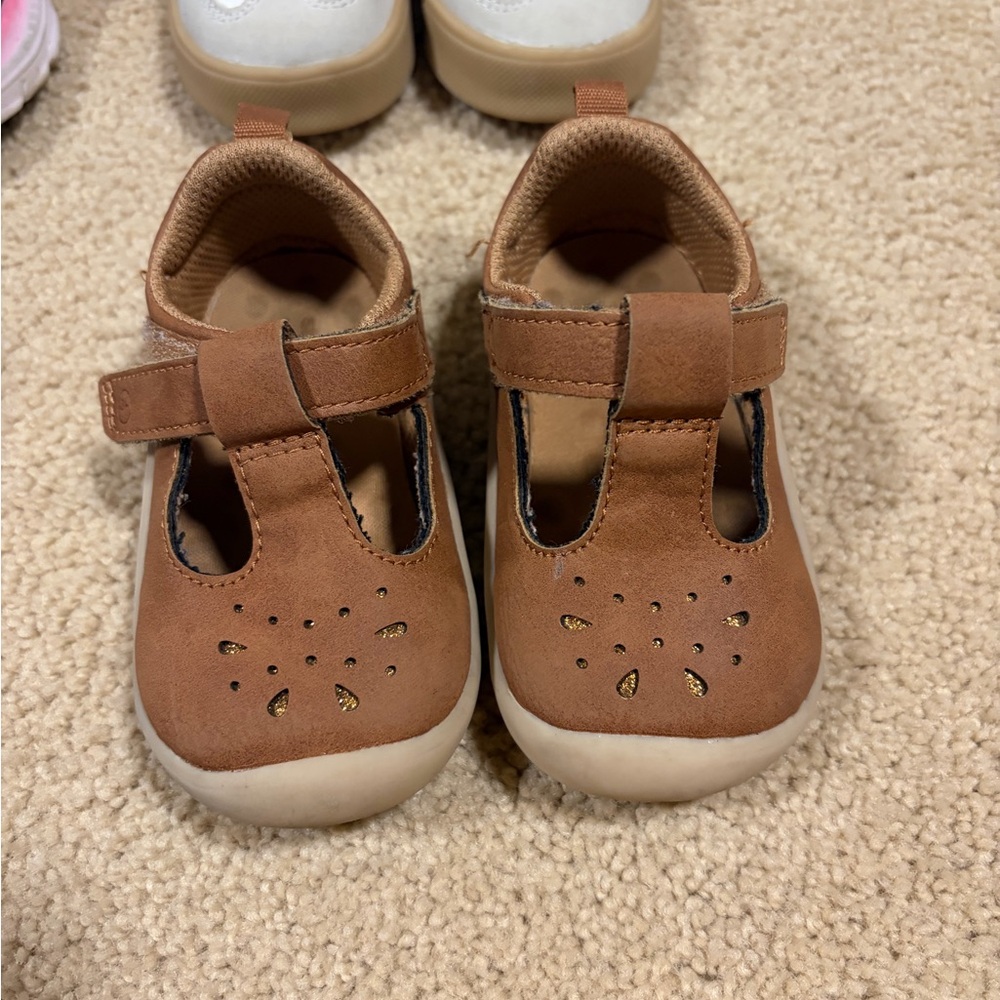 Toddler Shoes - Picture 7 of 10